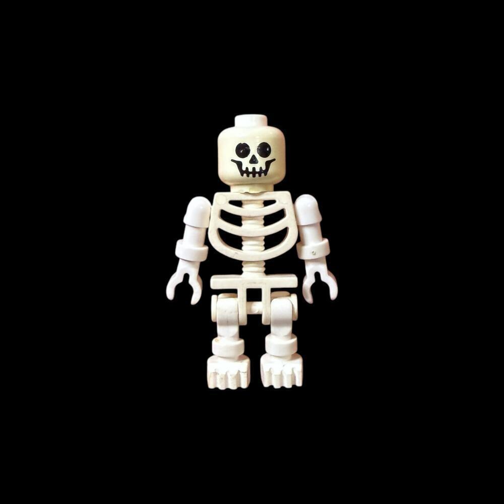 Vintage LEGO Minifigure Skeleton Swinging Arms Pirate Monster Fighters Retired